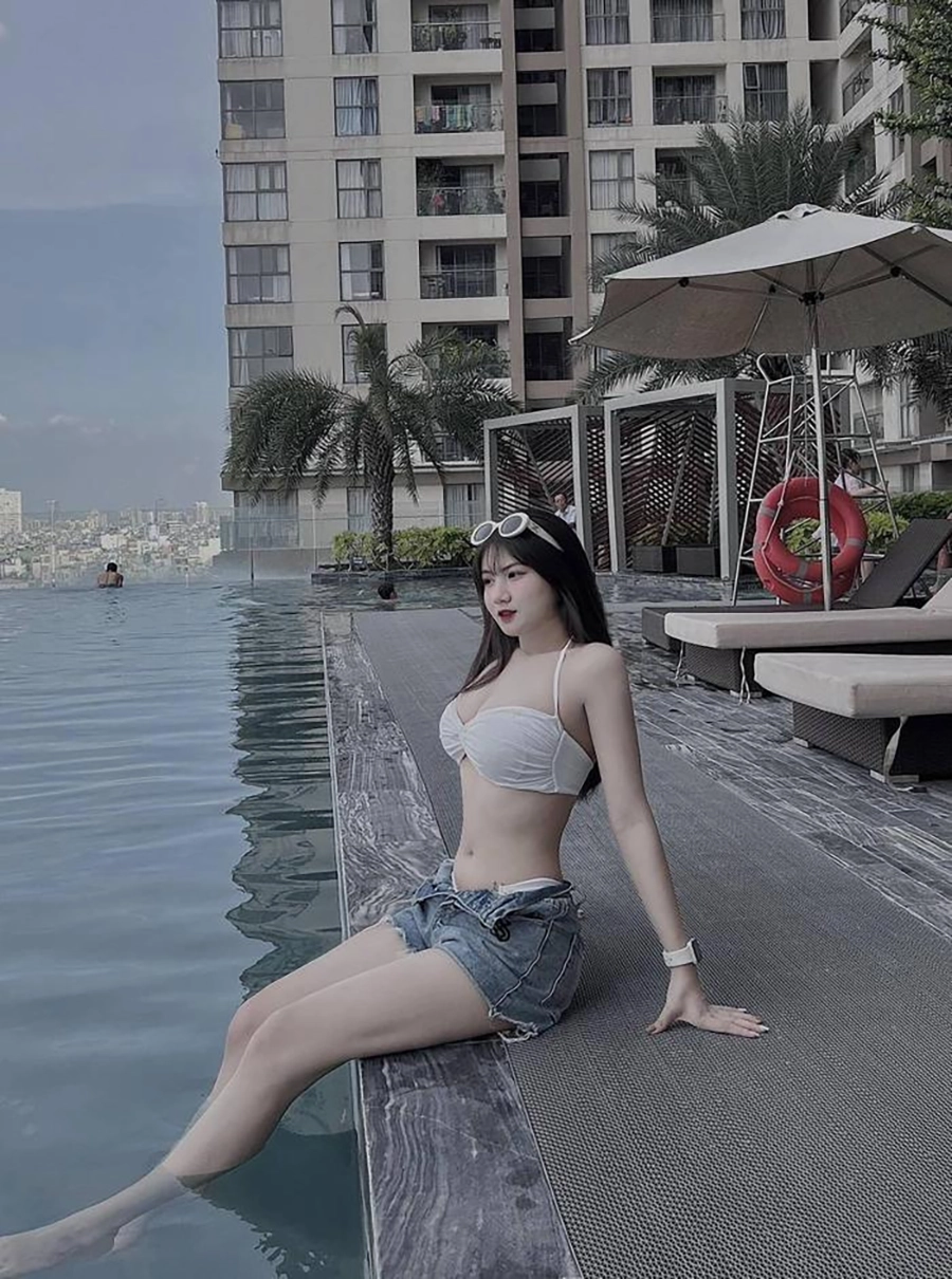 Từ gái xnh đến nàng thơ của iwinclub